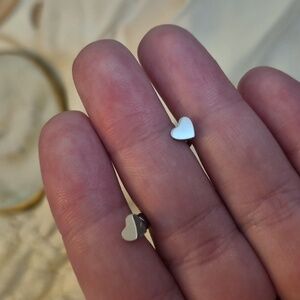 ⭐️3 /$35 ⭐️ Small Silver Tone Heart Stud Earrings With Screw-On Backings